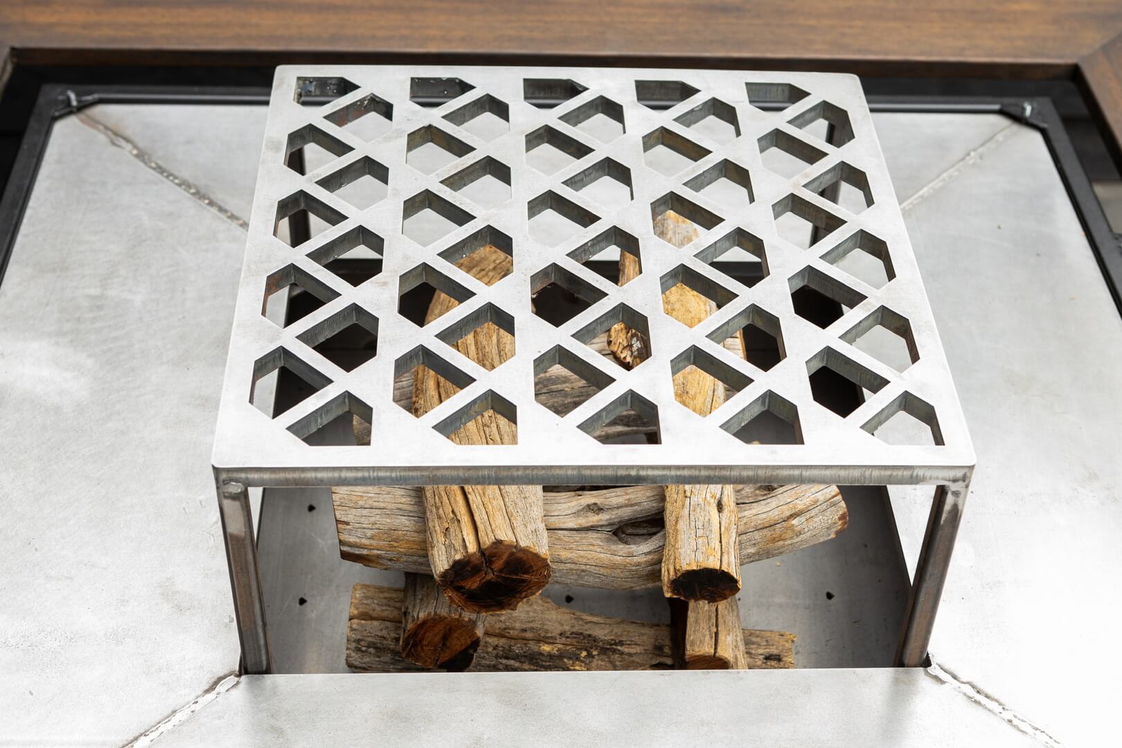 Daimana Firegrill